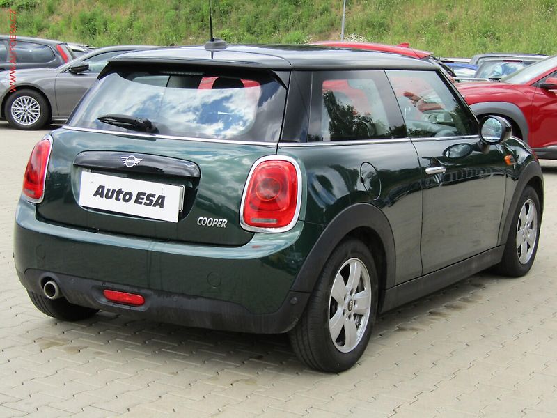 Mini Cooper (2018) 1.5i, 1.maj,ČR, AT, +kola - fotka 4 z 20