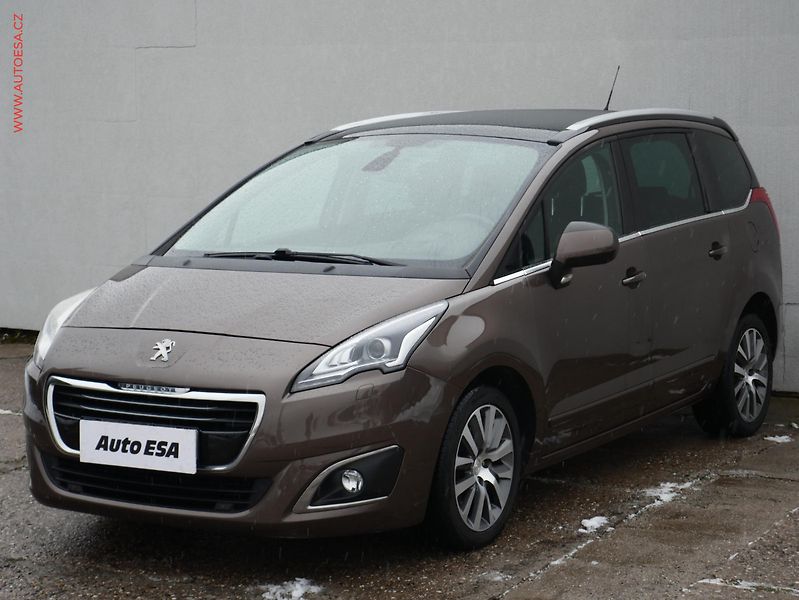 Peugeot 5008 (2015) 2.0 HDi, ČR, Active, AT - fotka 3 z 18