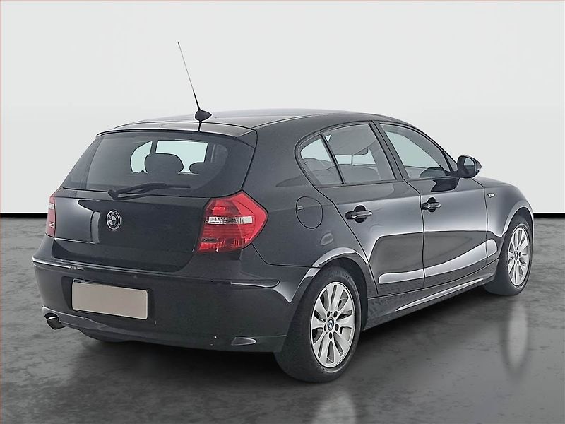 BMW Řada 1 (2010) 116d, po STK, pěkný stav - fotka 5 z 16