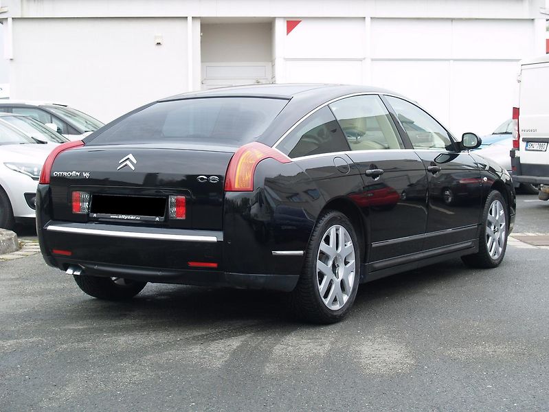 Citroën C6 (2008) Exclusive 3,0i - fotka 3 z 22