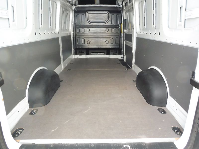 Volkswagen Crafter (2026) 35 DR 2,0 TDI 130kW - fotka 18 z 25