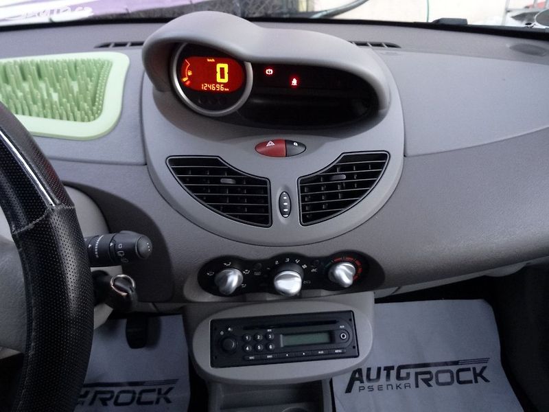 Renault Twingo 1.2 56kW - fotka 13 z 23