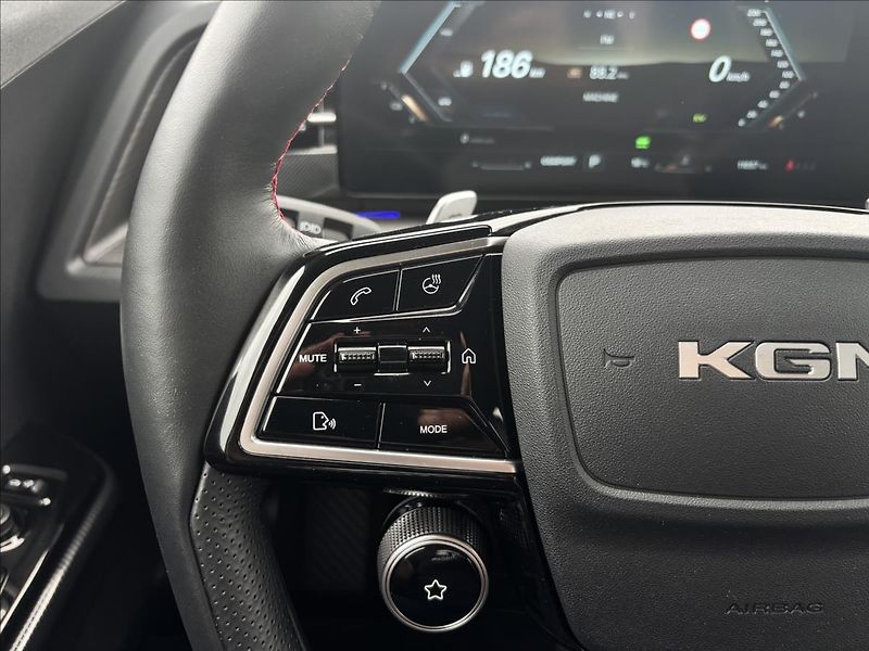 KGM Actyon 1,5 GDI Premium Hybrid 2WD - fotka 26 z 38