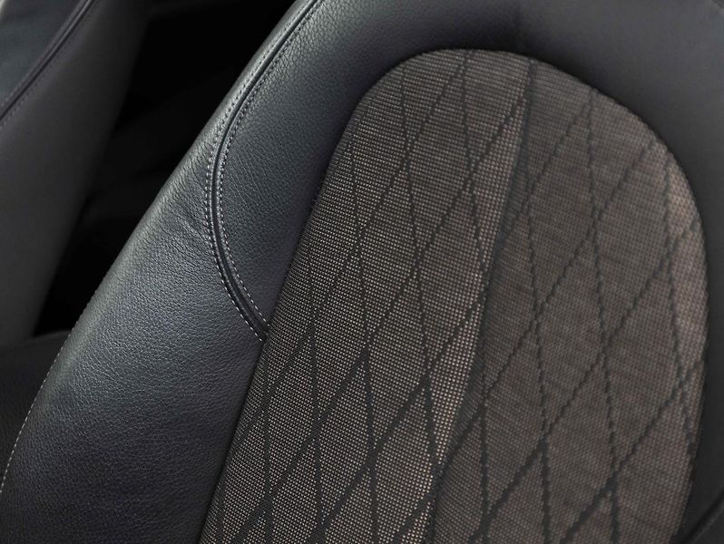 BMW X1 sDrive18i - fotka 19 z 22