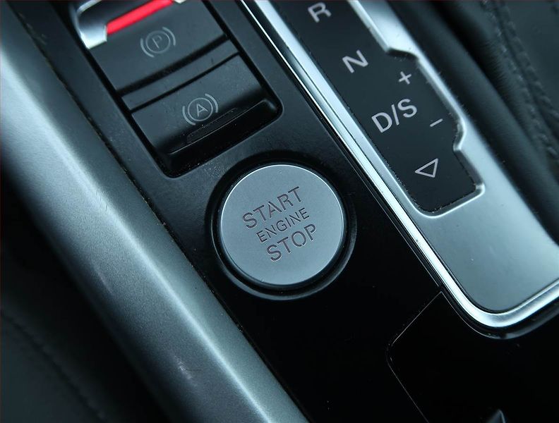 Audi Q5 (2015) design 2.0 TDI, 4X4, Automat - fotka 19 z 24