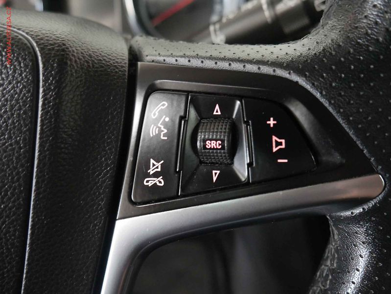 Opel Astra (2011) 2.0TDCi, AC, temp - fotka 15 z 19