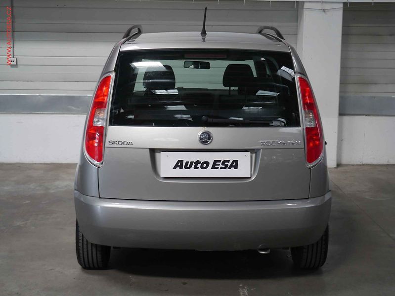 Škoda Roomster (2013) 1.2 TSI, 1.maj, AC, STK7/28 - fotka 5 z 14