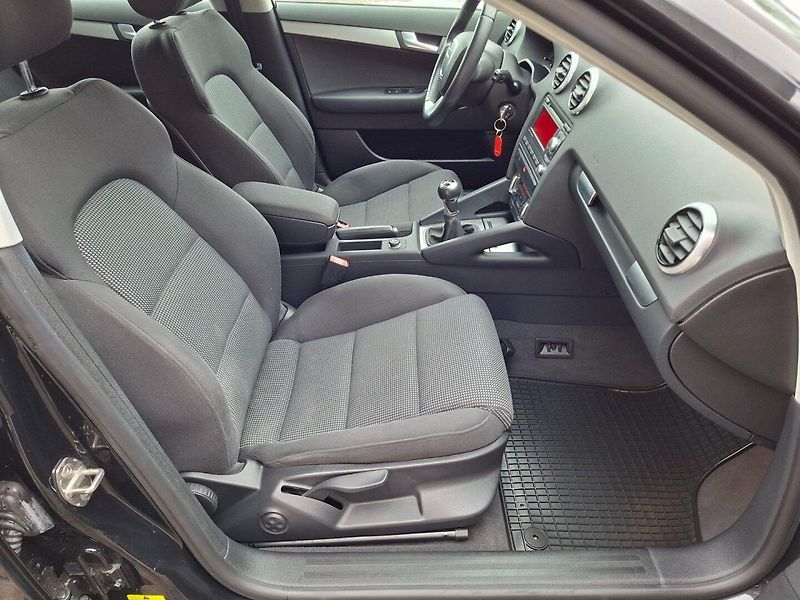 Audi A3 (2010) 1.2TFSI 77kW 6MAN -TAŽ.ZAŘ. - fotka 25 z 48
