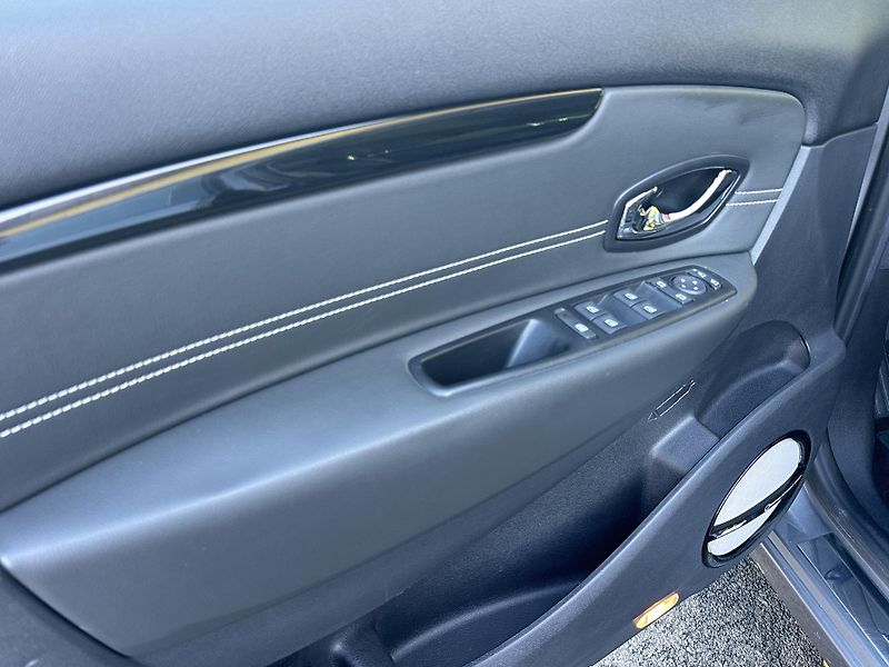 Renault Grand Scénic (2016) 1.2TCe/97kW *BOSE*7.Míst*1.Maj - fotka 8 z 47