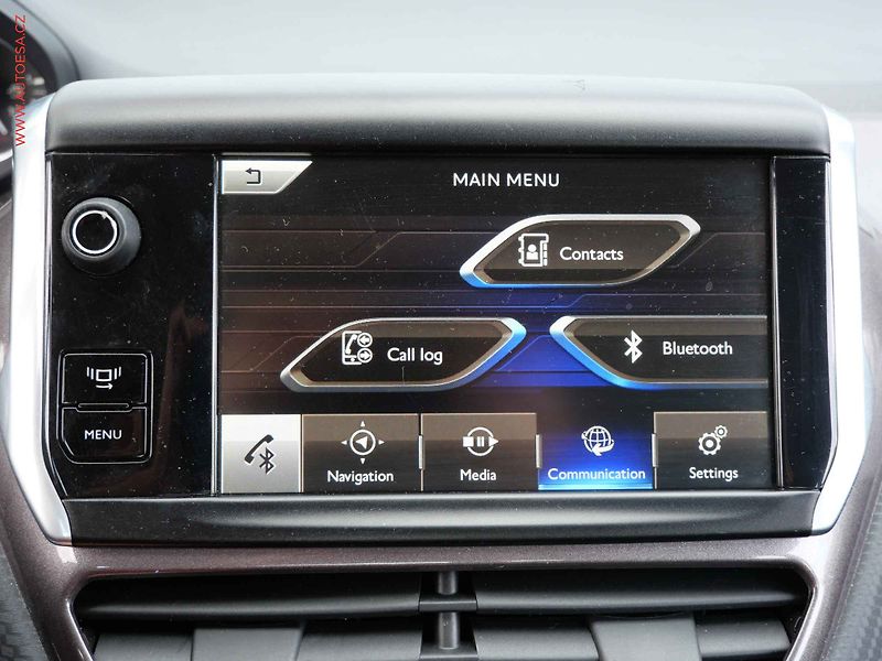 Peugeot 2008 (2013) 1.4HDi, ČR, Active, TZ, navi - fotka 16 z 21
