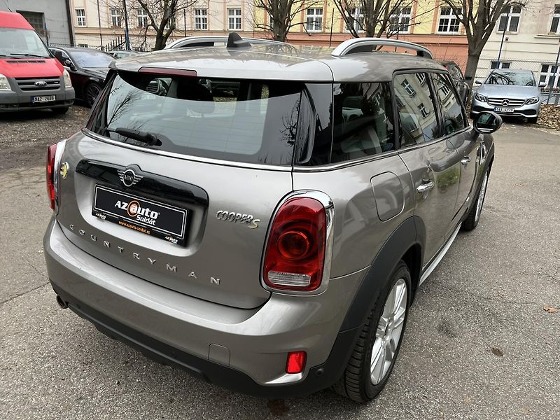 Mini Countryman (2019) COOPER SE ALL4 - fotka 9 z 37