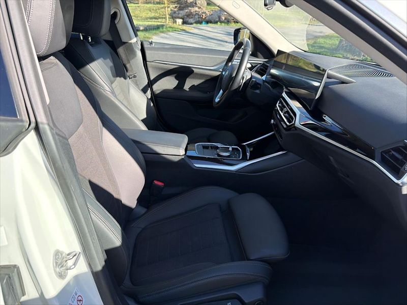 BMW Řada 4 3,0 430d xDrive GC Laser DPH - fotka 12 z 28