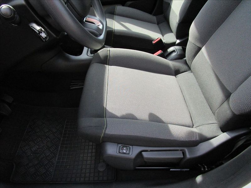 Citroën C3 1.2 PureTech 83 S&S Feel, 1. m - fotka 11 z 36