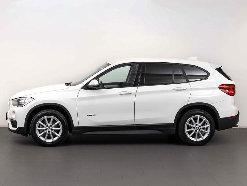 BMW X1 sDrive 18i - fotka 3 z 22