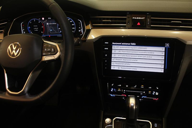Volkswagen Passat (2020) 2.0TDI DSG Navi Tažné Display - fotka 19 z 25