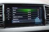 Škoda Karoq (2018) 1.6 TDi 85kW DSG STYLE /CANTON - náhled 30