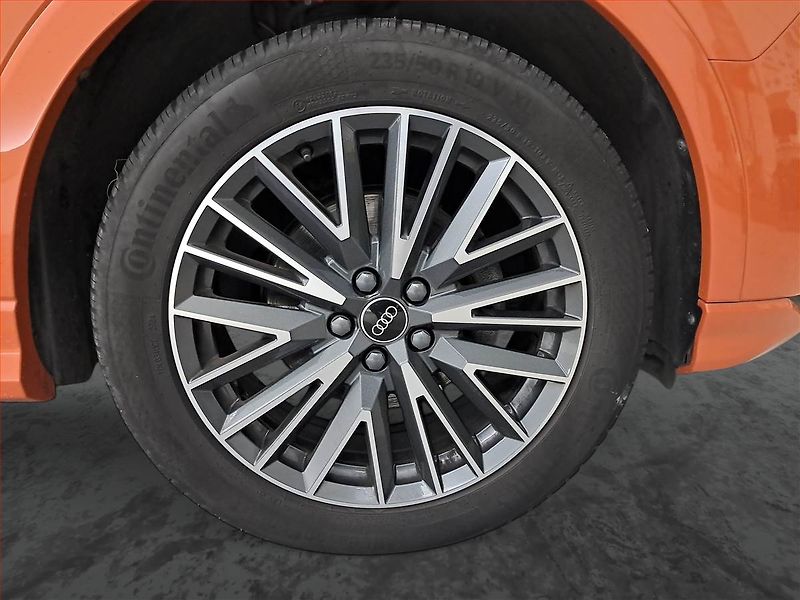 Audi Q3 (2023) Street Edition 35 TFSI - fotka 15 z 17