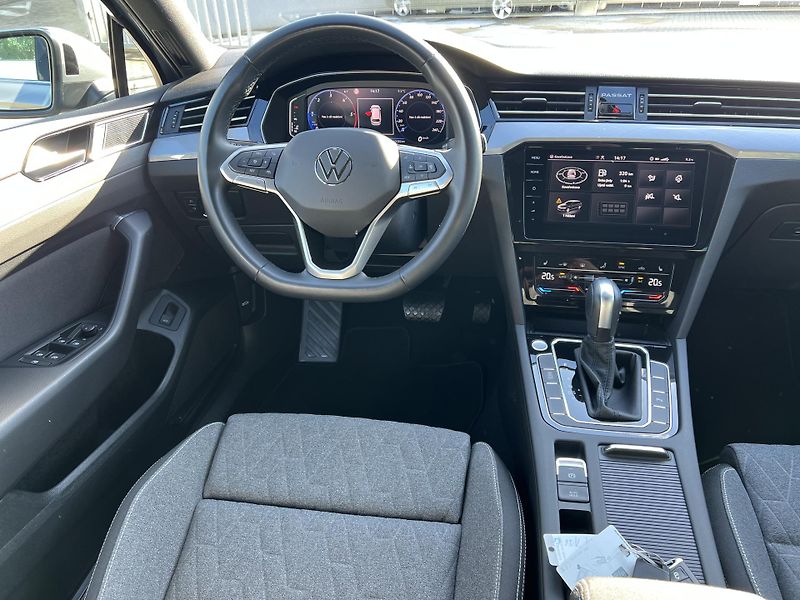Volkswagen Passat 2.0 TDi 147kw ACC kamera tažné - fotka 10 z 25