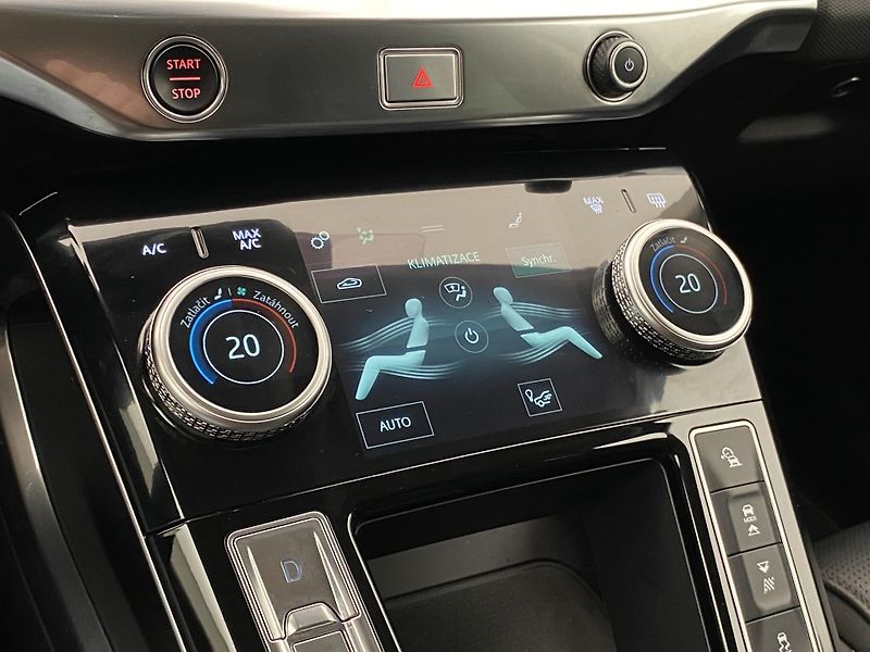 Jaguar I-Pace EV400 SE AWD AUT CZ - fotka 38 z 48