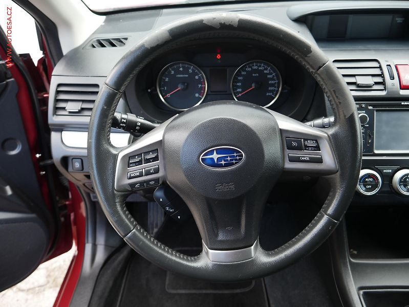 Subaru XV (2015) 2.0 i 4x4, Klima - fotka 14 z 18