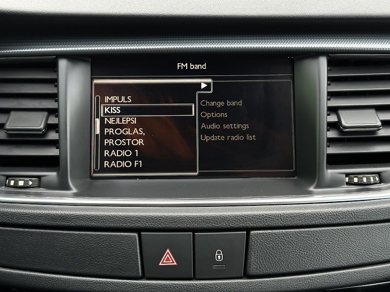 Peugeot 508 2.0HDi AT 163PS Bi-Xenon NAVI - fotka 21 z 36