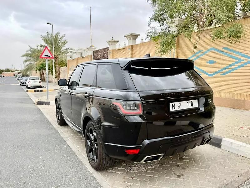 Land Rover Range Rover Sport (2018) Dynamické SUV - fotka 2 z 9