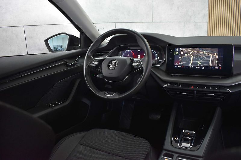 Škoda Octavia 2.0TDI 110kW REZERVACE - fotka 8 z 39