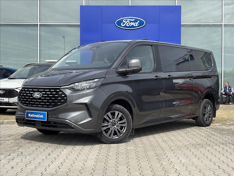 Ford Tourneo Custom 2,0 125kW L2 Titanium  DPH - fotka 1 z 44