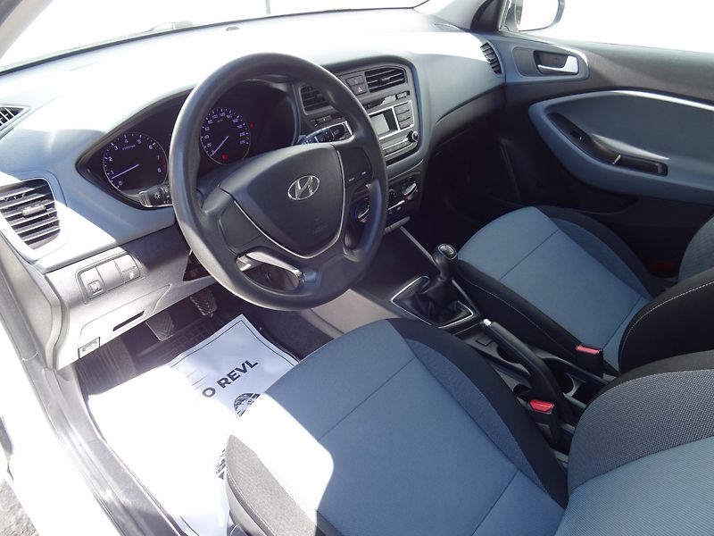 Hyundai i20 (2016) 1.2i,1majČR,klima - fotka 7 z 19