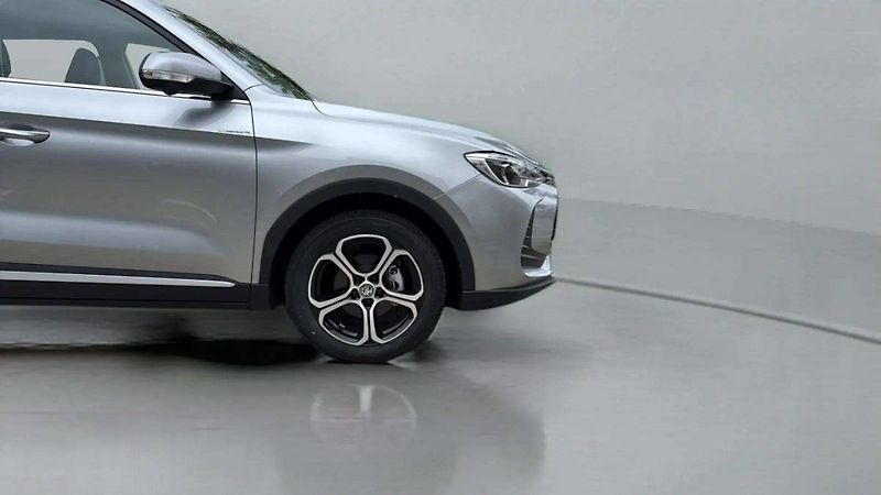 MG ZS ELEGANCE 1.5 (85kW) 5MT SUV/F0 - fotka 20 z 22