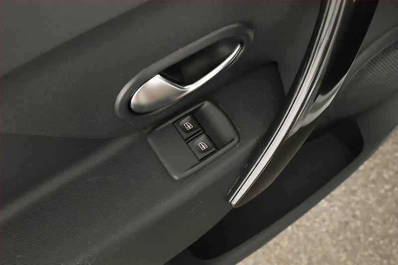 Dacia Logan (2018) 1.0 SCe, ČR,1.maj - fotka 12 z 12