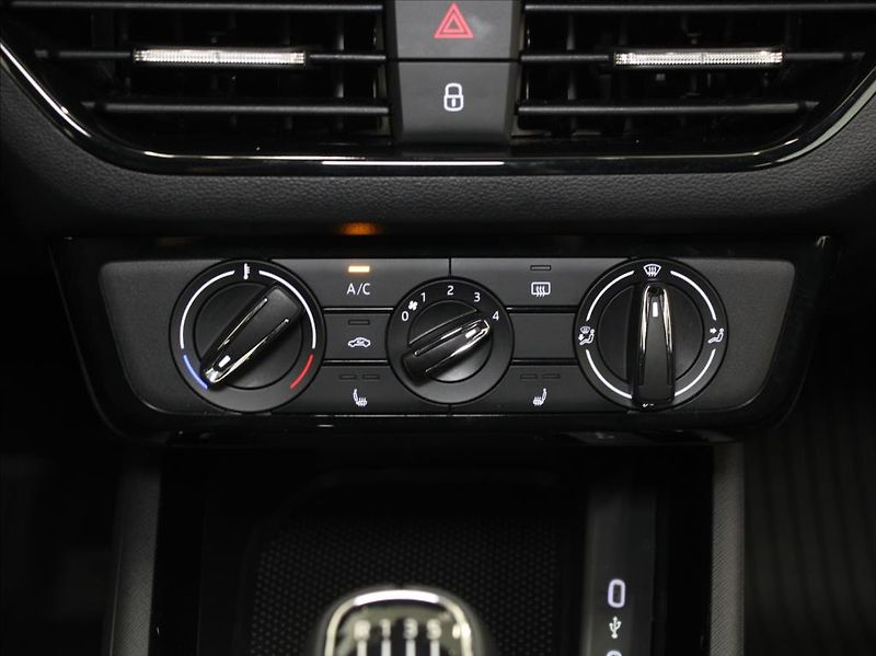 Škoda Kamiq 1,0 TSi 85kW Sel. 5L.Záruka - fotka 14 z 24