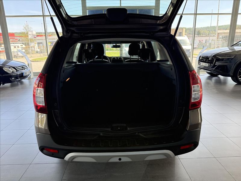 Dacia Logan 0,9   66kW,STEPWAY,1.MAJITEL - fotka 20 z 23