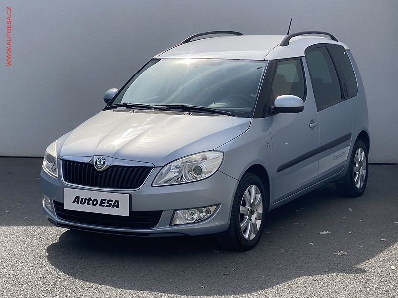 Škoda Roomster (2011) 1.2 TSi, ČR, Ambition, park. - fotka 3 z 14