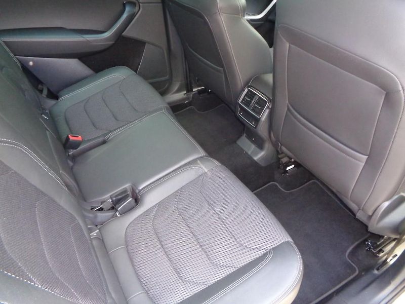 Škoda Kodiaq 2,0TDI DSG 4x4 STYLE PLUS 110 - fotka 25 z 30