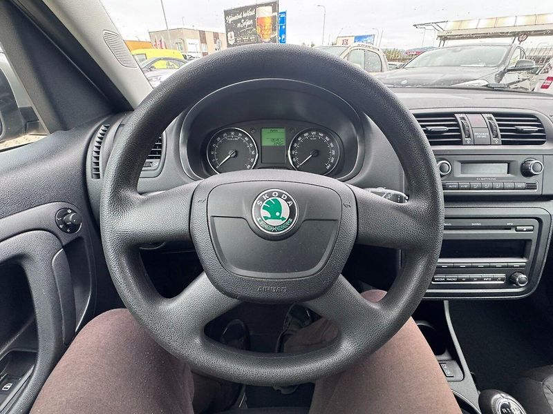 Škoda Roomster (2011) 1,6 TDI 77 KW KILOMETRY TAŽNÉ - fotka 26 z 50