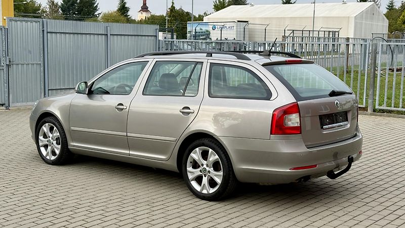 Škoda Octavia 1.4TSi*90kW*ELEGANCE PLUS*TOP* - fotka 2 z 25
