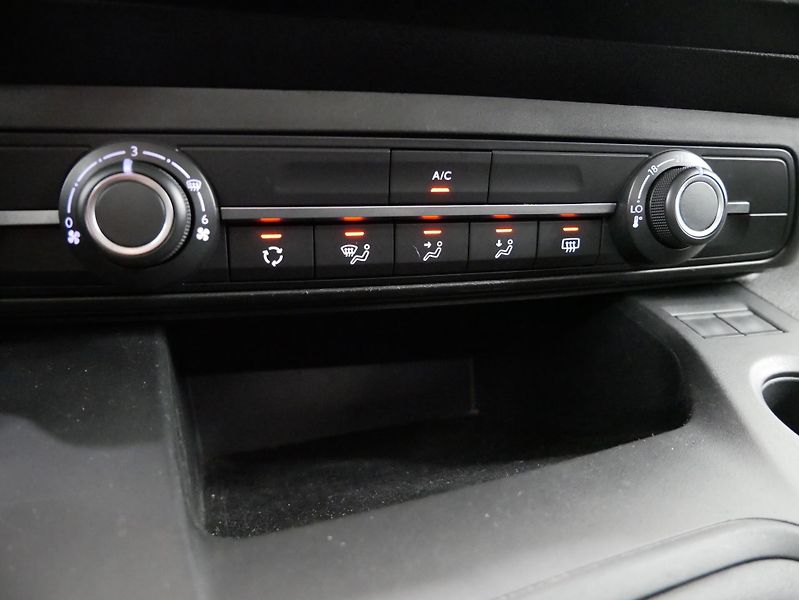 Opel Combo - fotka 21 z 25