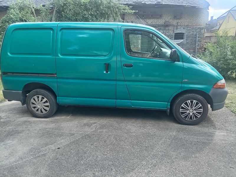 Toyota Ostatní (2002) VELMI SPOLEHLIVÉ VOZIDLO - fotka 4 z 18