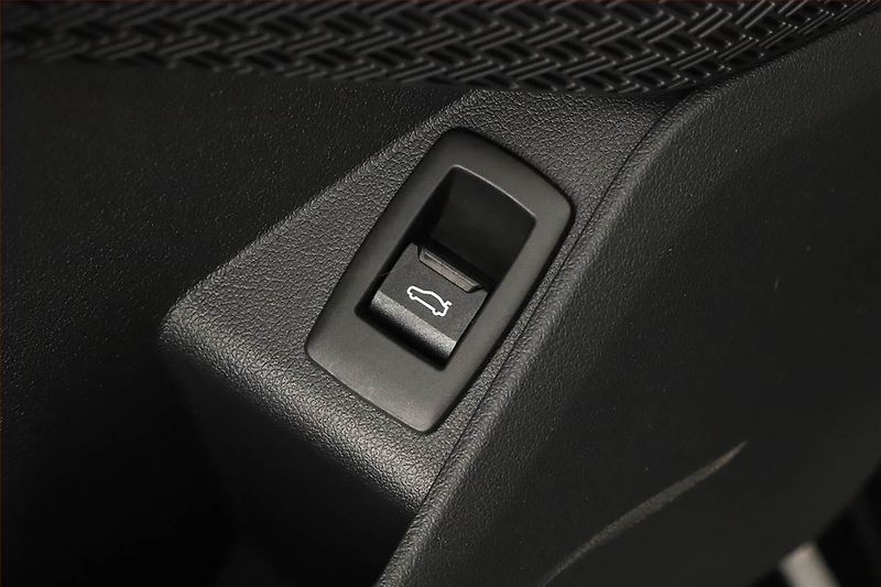 BMW X2 (2024) sDrive20i - fotka 10 z 20