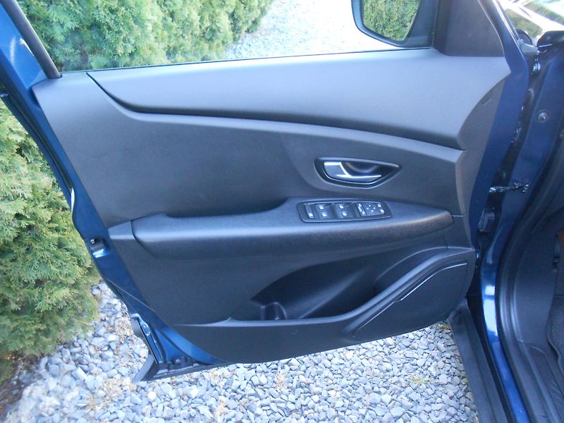 Renault Scénic 1.8DCi,CHROM, LED,122000KM - fotka 28 z 43