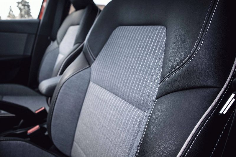 Renault Clio (2025) Techno TCe 90 - fotka 33 z 34