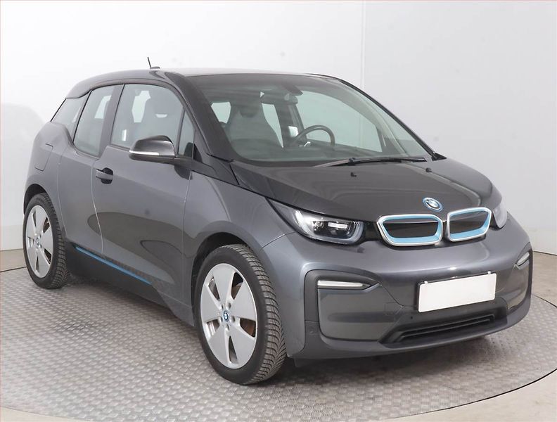 BMW i3 (2022) 120Ah BEV, SoH 98% - fotka 1 z 18