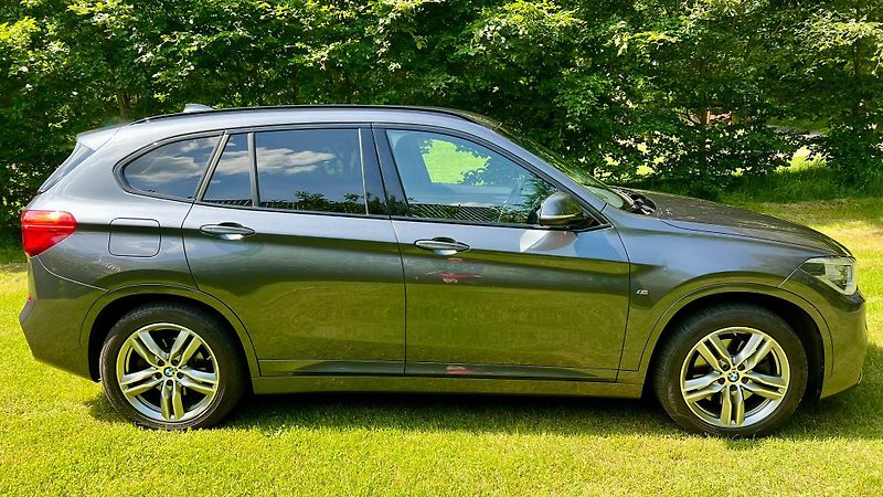 BMW X1 (2018) XDrive 20d,M Sportpaket,LED - fotka 4 z 32