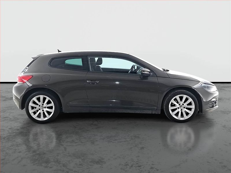 Volkswagen Scirocco (2011) 1.4 TSI, Tempomat - fotka 6 z 19