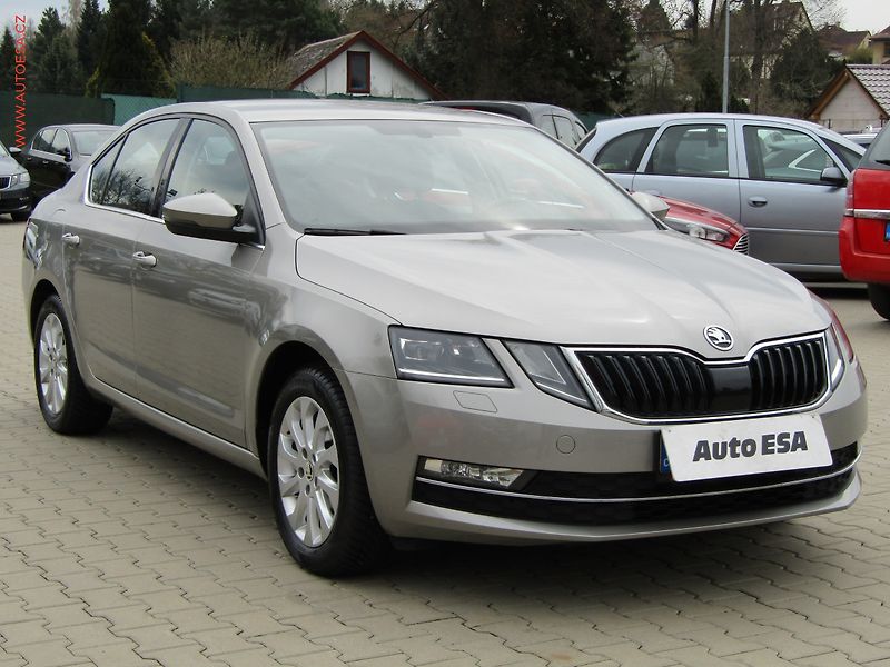 Škoda Octavia (2017) 1.6 TDi, 2.maj,ČR, Navi, LED - fotografie inzerátu
