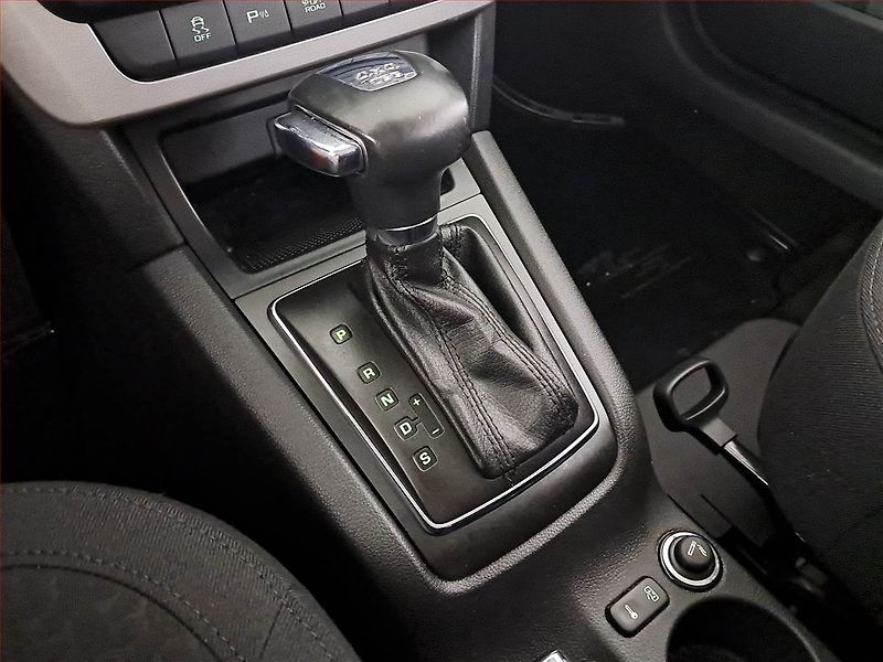 Škoda Yeti (2010) 2.0 TDI, 4X4, Automat, ČR - fotka 13 z 19