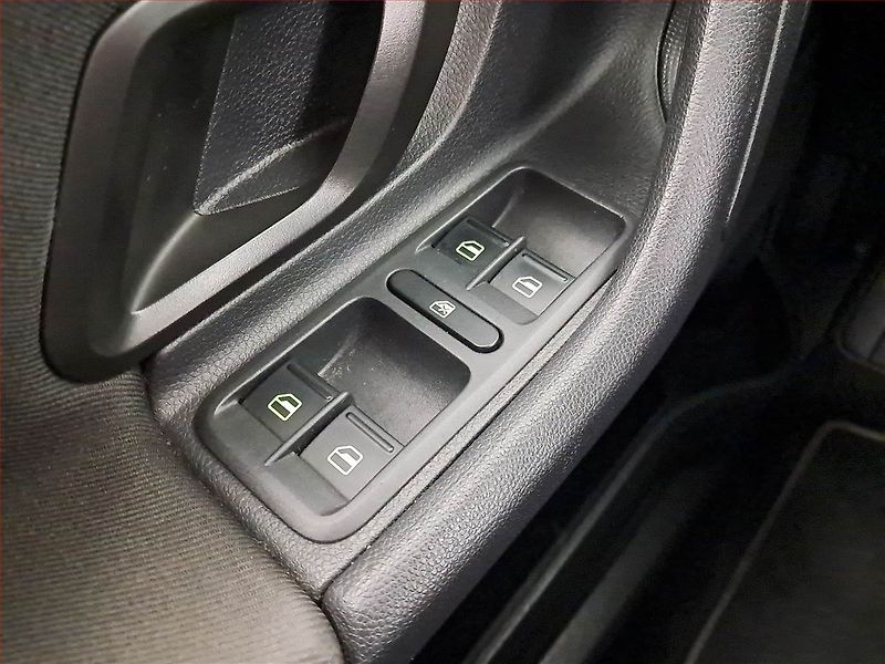 Škoda Fabia (2010) RS 1.4 TSI, Automat - fotka 16 z 16