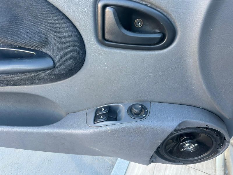 Renault Mégane (2001) 1.6i 16V - 79KW - fotka 17 z 20