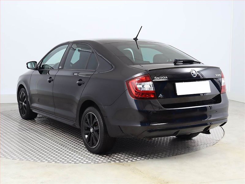 Škoda Rapid (2019) Monte Carlo 1.0 TSI, Bi-Xenony - fotka 4 z 17